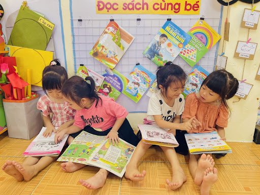 tuyen tap cac bo sach tranh song ngu hay nhat 5